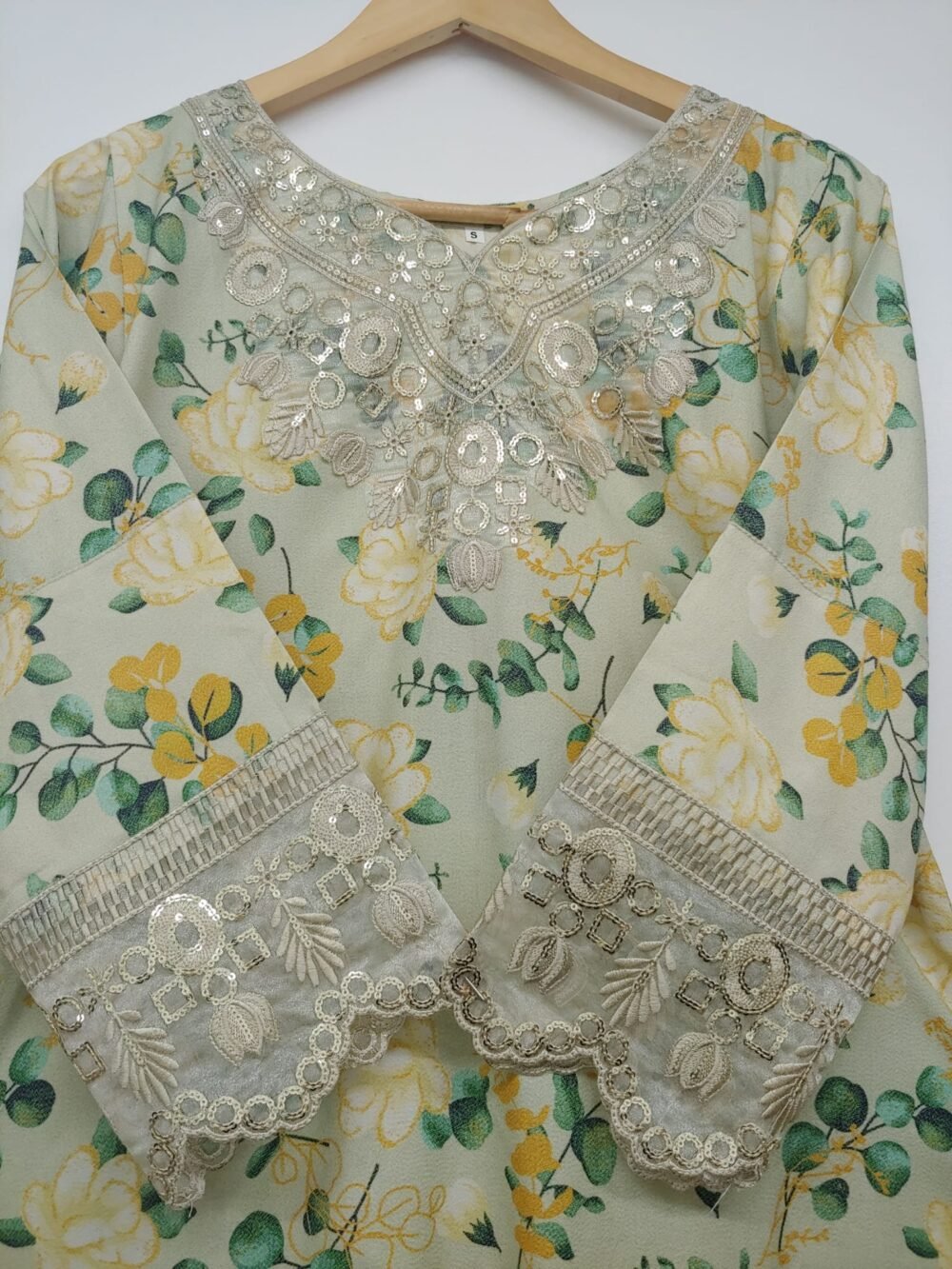 winter dhanak fabric inspired by baroque ( WC26) - Image 4