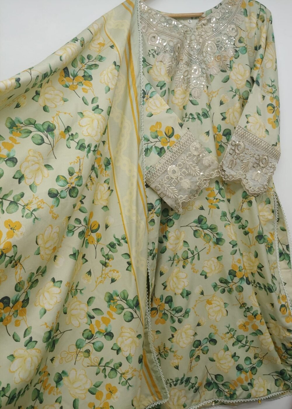 winter dhanak fabric inspired by baroque ( WC26) - Image 6